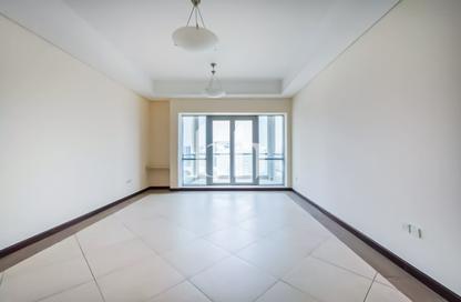 Apartment - 2 Bedrooms - 3 Bathrooms for rent in Port Saeed Building - Port Saeed - Deira - Dubai