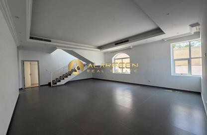 Villa - 5 - 5 for rent in Al Barsha 2 Villas - Al Barsha 2 - Al Barsha - Dubai
