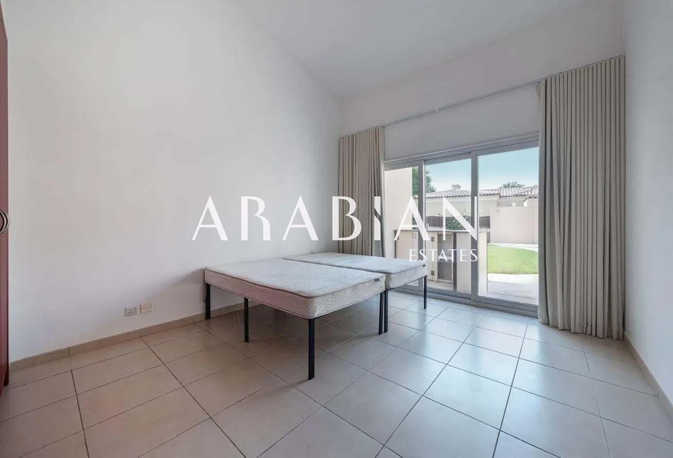Vacant | Spacious Plot | Upgraded photo 13