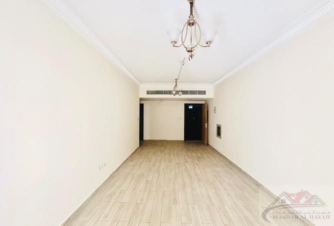 78209432 - Property Image 2