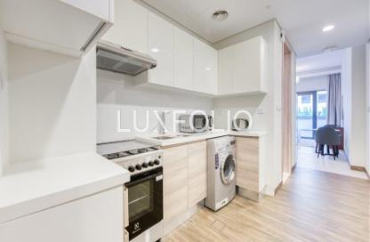Apartment - Studio - 1 for rent in SOL Bay - Business Bay - Dubai