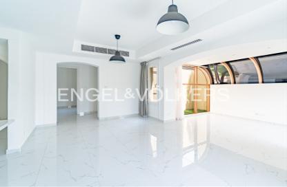 Villa - 3 Bedrooms - 3 Bathrooms for rent in Springs 5 - The Springs - Dubai