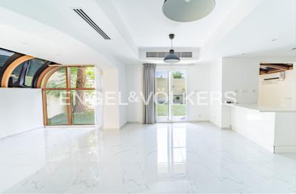 Villa - 3 Bedrooms - 3 Bathrooms for rent in Springs 5 - The Springs - Dubai