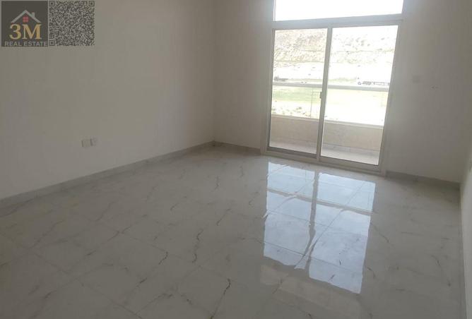 76975947 - Property Image 2