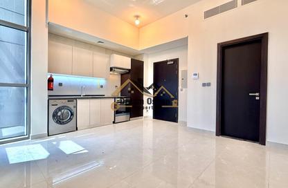 Apartment - Studio - 1 for rent in Burj Ghaya - Al Jaddaf - Dubai