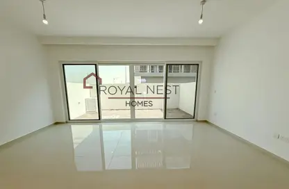 Villa - 3 Bedrooms - 4 Bathrooms for rent in Victoria 2 - Victoria - Damac Hills 2 - Dubai