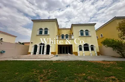 Villa - 3 Bedrooms - 4 Bathrooms for rent in Jumeirah Park - Dubai