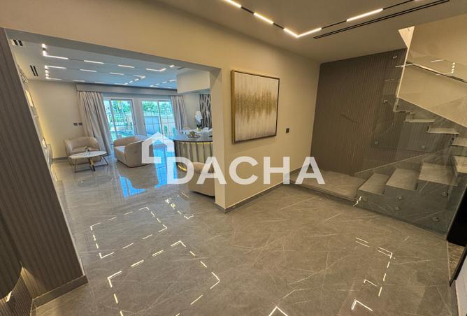 98702301 - Property Image 2