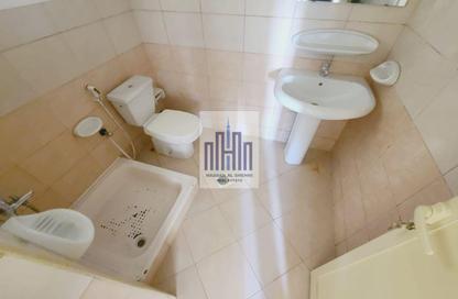 Apartment - 1 Bedroom - 1 Bathroom for rent in Muwailih Building - Muwaileh - Sharjah