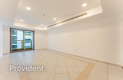 Apartment - 2 Bedrooms - 3 Bathrooms for sale in Princess Tower - Dubai Marina - Dubai
