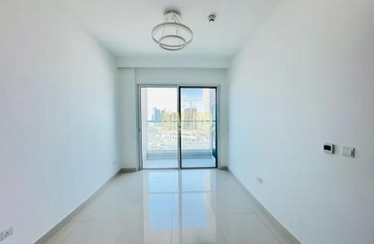شقة - غرفة نوم - 2 حمامات للايجار في ذا جيت ريزيدينس 2 - مجمع دبي ريزيدنس - دبي لاند - دبي