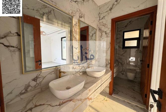 111865041 - Property Image 3