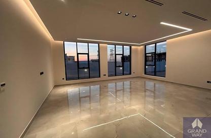 Villa - 4 - 5 for rent in Al Aweer 1 - Al Aweer - Dubai Villa - 4 - 5 for rent in Al Aweer 1 - Al Aweer - Dubai