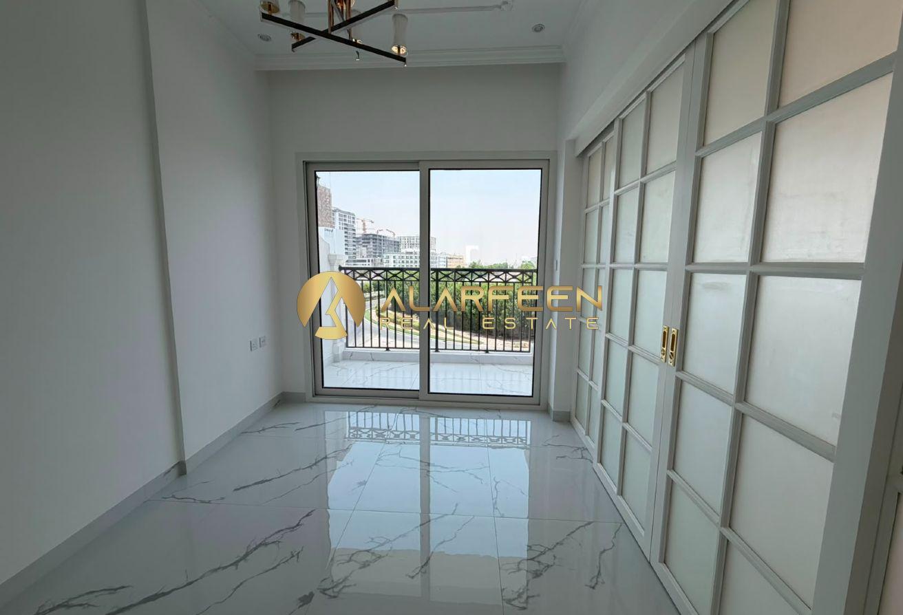 Elegant 1BR| Prime Location| Butterfly Garden View photo 3