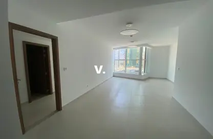 شقة - غرفة نوم - 2 حمامات للايجار في برج دي ايكس بي - شارع الشيخ زايد - دبي