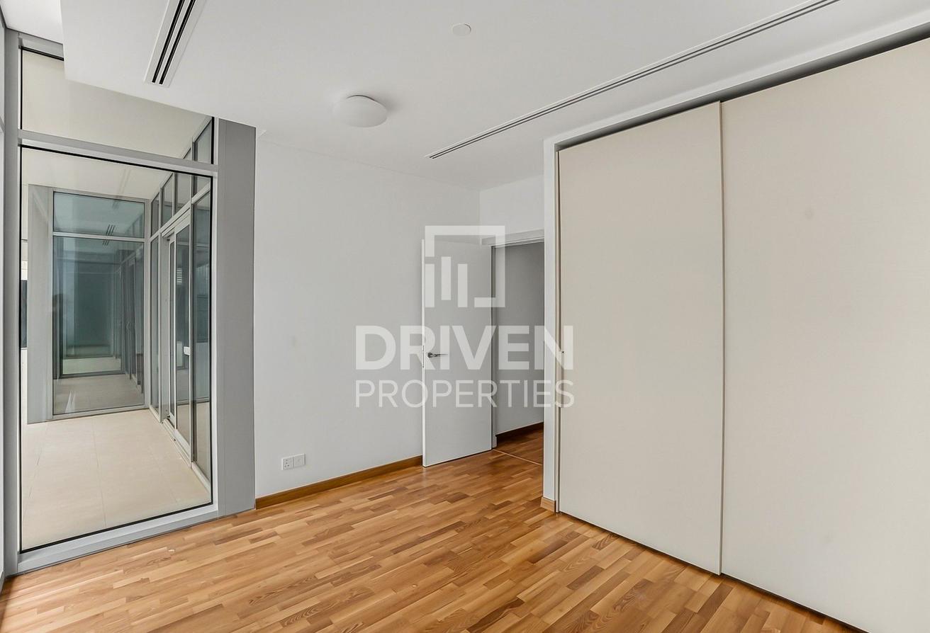 Spacious Upgraded Apartment | DIFC Views photo 11