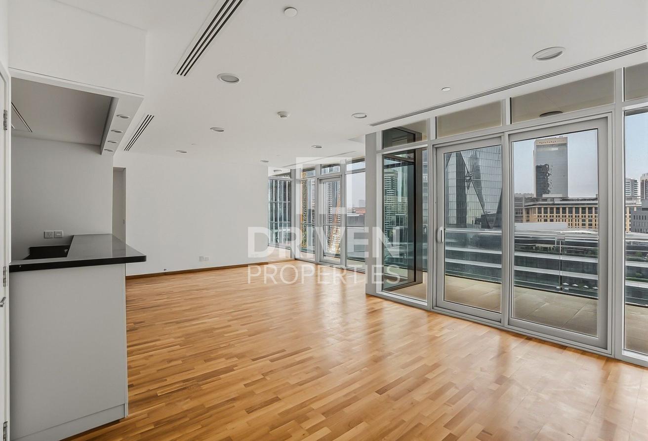 Spacious Upgraded Apartment | DIFC Views photo 4