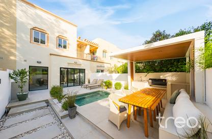 Villa - 2 Bedrooms - 3 Bathrooms for rent in Springs 12 - The Springs - Dubai Villa - 2 Bedrooms - 3 Bathrooms for rent in Springs 12 - The Springs - Dubai