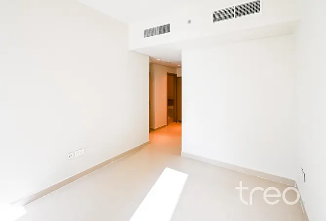 73112813 - Property Image 2