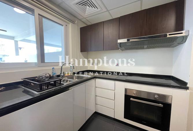 74233029 - Property Image 3