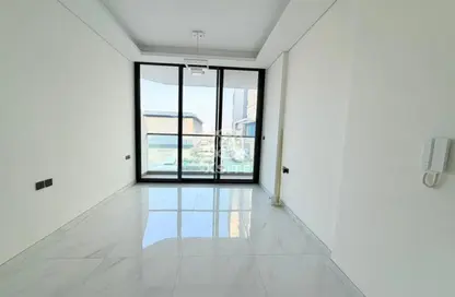 Apartment - 1 Bathroom for rent in Samana Park Views - Arjan - Dubai