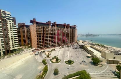 Apartment - 3 - 4 for rent in Al Das - Shoreline Apartments - Palm Jumeirah - Dubai