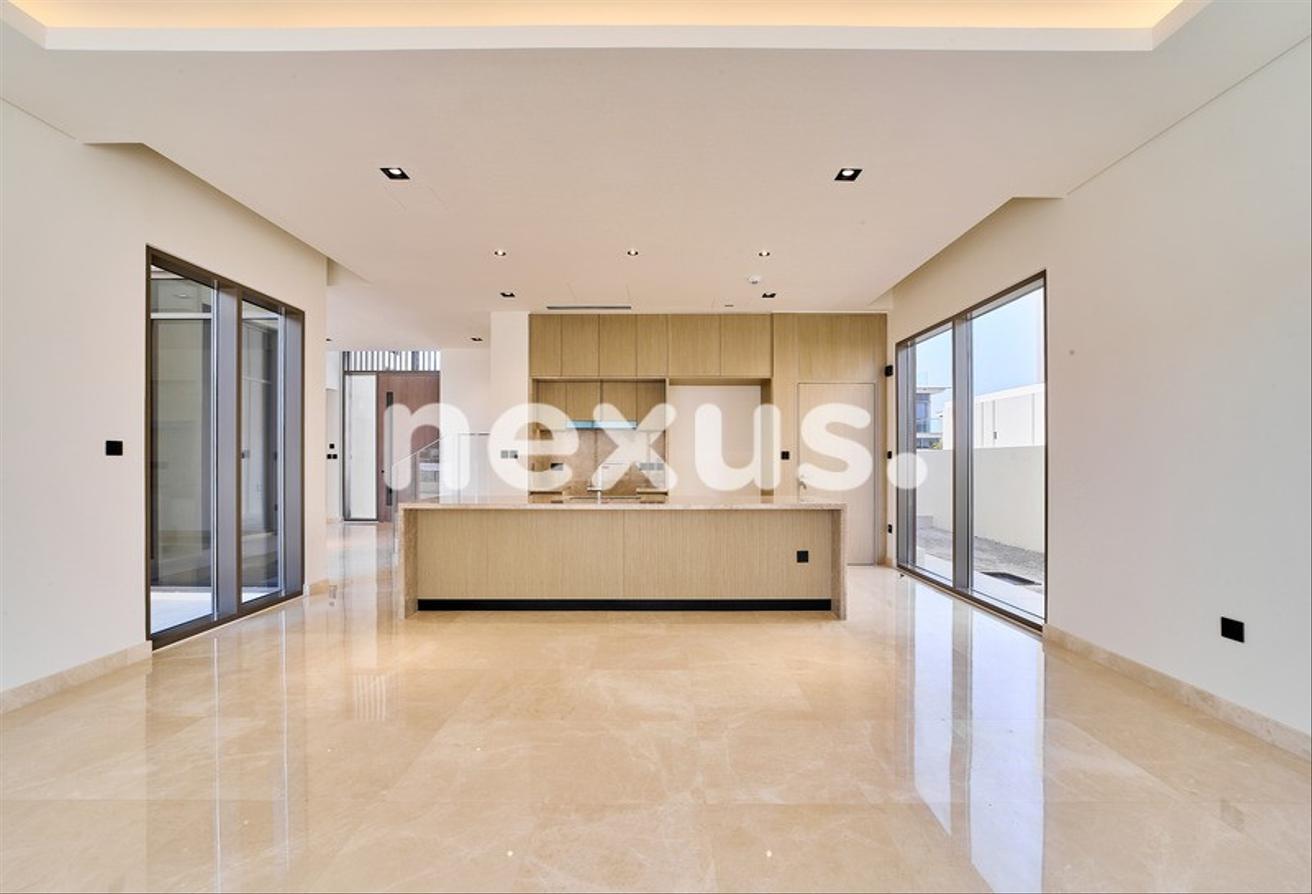 Brand New | Prime location | Private Pool photo 5
