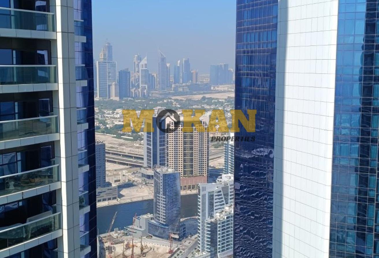 Ready to Move | Burj Khalifa View | Spacious 1BR photo 15