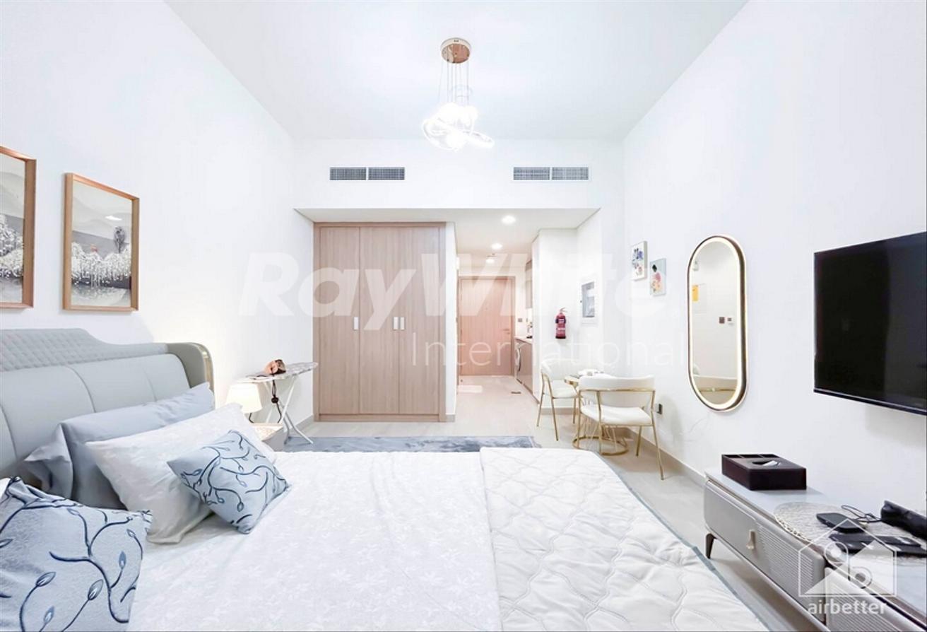 Modern Studio | Fully Furnished | Spacious Layout photo 2