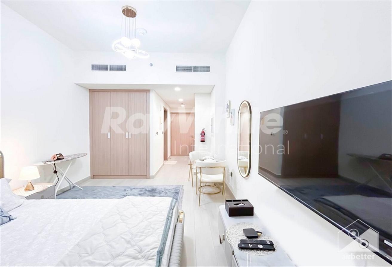 Modern Studio | Fully Furnished | Spacious Layout photo 3