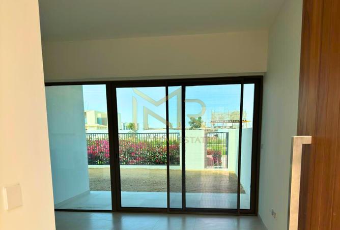 82373175 - صورة العقار 2