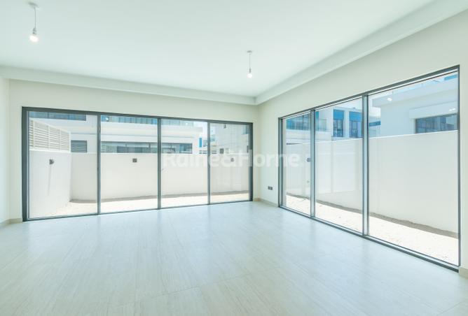 98709797 - Property Image 2