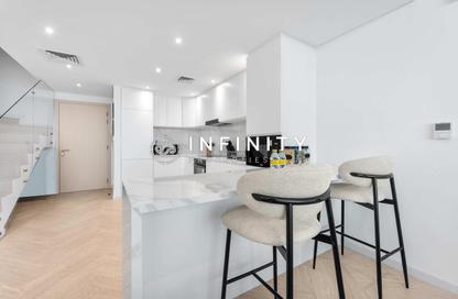 Apartment - 1 - 2 for sale in Sky Gardens - DIFC - Dubai