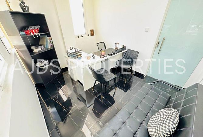 76587642 - Property Main Image