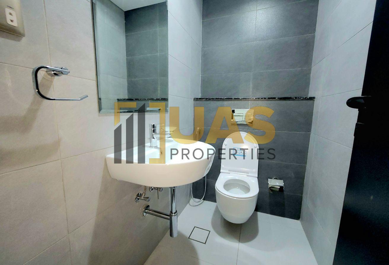 Spacious Unit | Luxury 1BHK | Prime Location photo 11