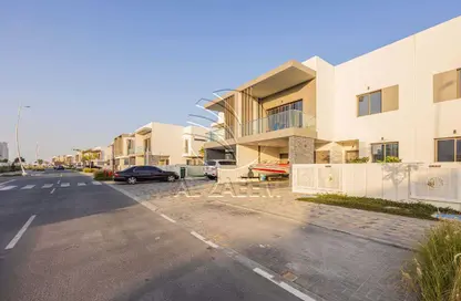 Villa - 3 Bedrooms - 4 Bathrooms for sale in Redwoods - Yas Acres - Yas Island - Abu Dhabi