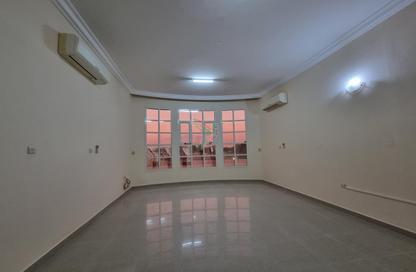 Villa - 5 Bedrooms - 6 Bathrooms for rent in Al Sarooj - Al Ain