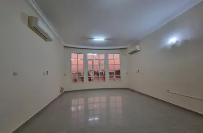 Villa - 5 Bedrooms - 6 Bathrooms for rent in Al Sarooj - Al Ain