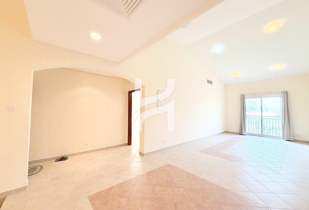 Large Plot | Vacant Now | Ready To Move In photo 8
