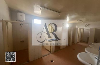 سكن عمال - استوديو - 8 حمامات للايجار في 1 الجرف - الجرف - عجمان وسط المدينة - عجمان سكن عمال - استوديو - 8 حمامات للايجار في 1 الجرف - الجرف - عجمان وسط المدينة - عجمان