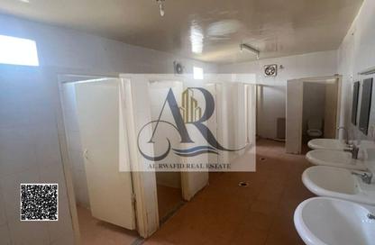 سكن عمال - استوديو - 8 حمامات للايجار في 1 الجرف - الجرف - عجمان وسط المدينة - عجمان سكن عمال - استوديو - 8 حمامات للايجار في 1 الجرف - الجرف - عجمان وسط المدينة - عجمان