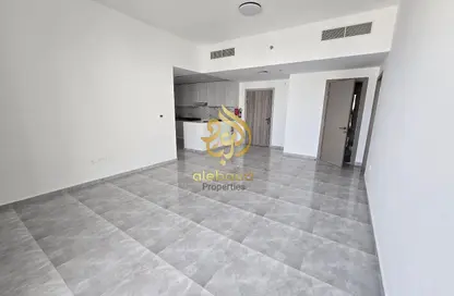 شقة - 3 غرف نوم - 4 حمامات للايجار في مبني ماراح - المدينة العالمية المرحلة 2 - 4 الورسان - الورسان - دبي