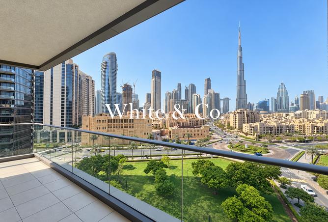 Burj Khalifa View | Vacant | Mid Floor