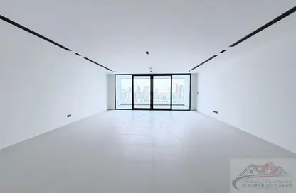 Apartment - 3 Bedrooms - 5 Bathrooms for rent in Sharjah Terraces - Al Khan Lagoon - Al Khan - Sharjah