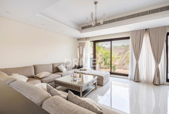 Vacant on Transfer | Spacious Layout | Well Kept