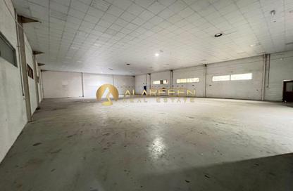 Warehouse - Studio - 1 Bathroom for rent in Ras Al Khor Industrial - Ras Al Khor - Dubai