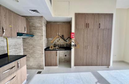 Apartment - Studio - 1 for rent in Rose Building - Al Jaddaf - Dubai Apartment - Studio - 1 for rent in Rose Building - Al Jaddaf - Dubai