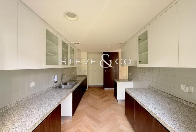 91798986 - Property Image 2