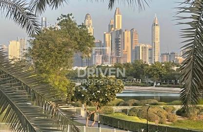 Villa - 6 Bedrooms - 7 Bathrooms for rent in Meadows 6 - Meadows - Dubai