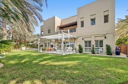 Villa - 6 Bedrooms - 7 Bathrooms for rent in Meadows 6 - Meadows - Dubai